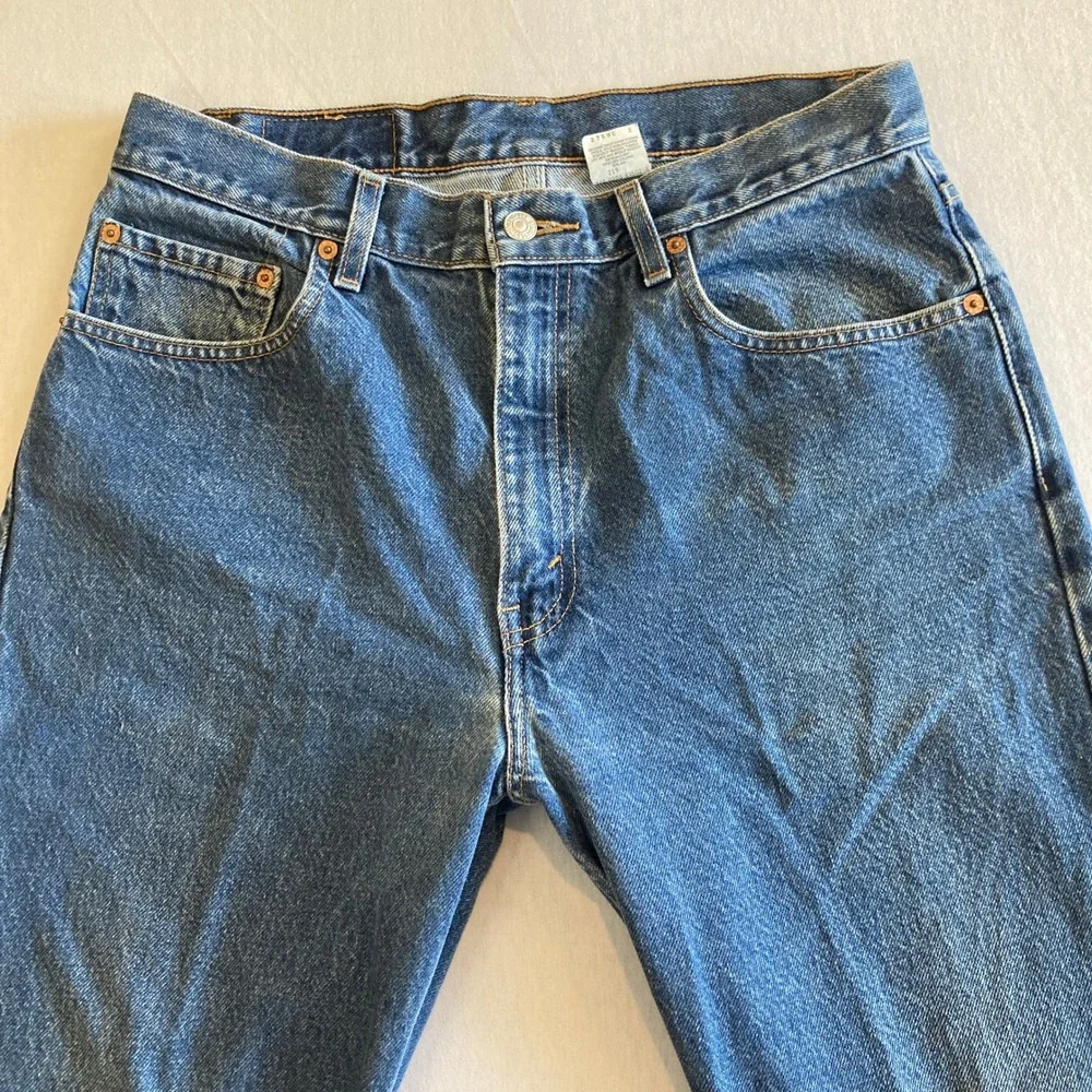 Vintage Levis 505 Men 34x30 (Fit 32x29) Regular Fit Straight Med Wash Y2K 2000